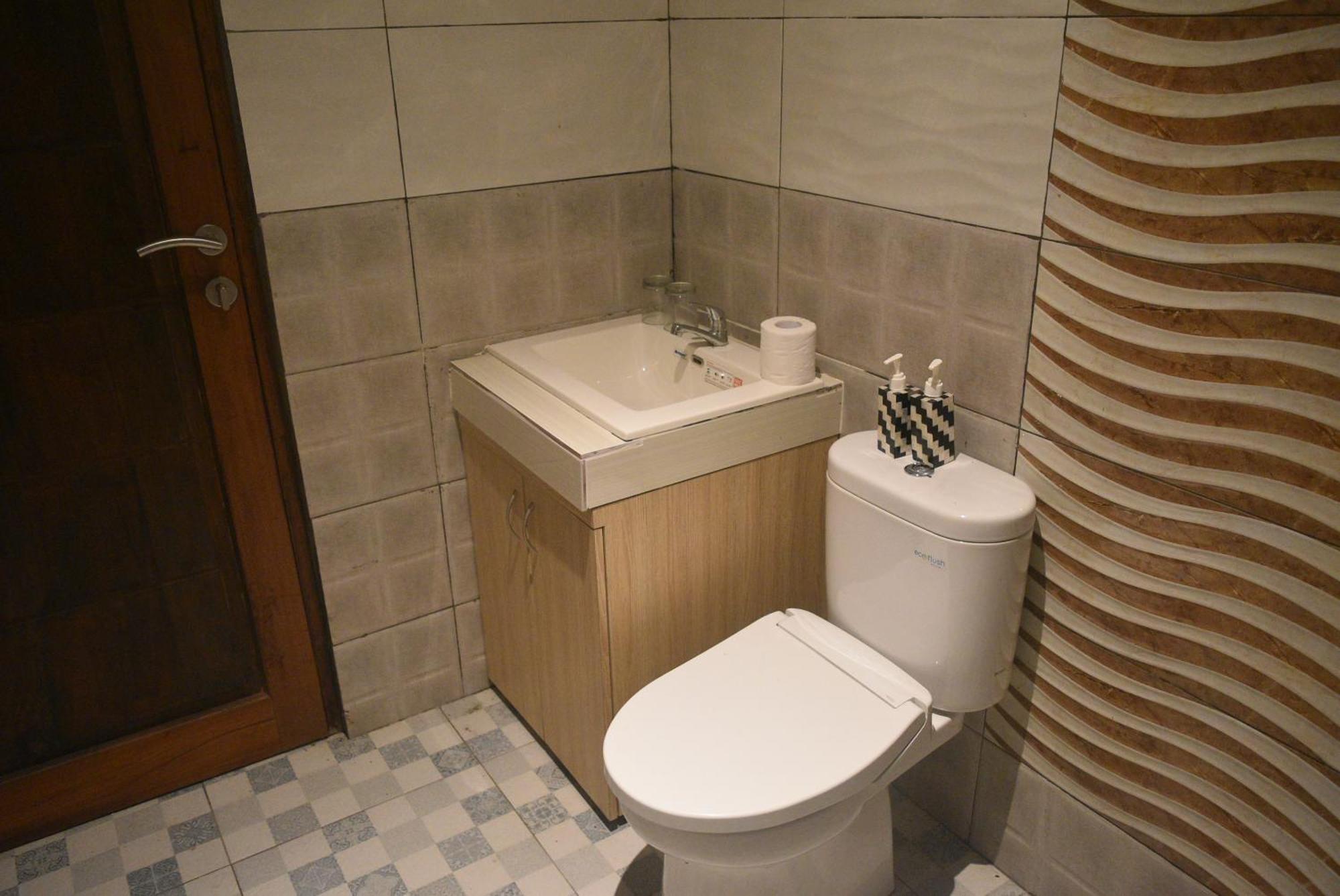 Ketut Joglo Guest House 努沙杜瓦 外观 照片